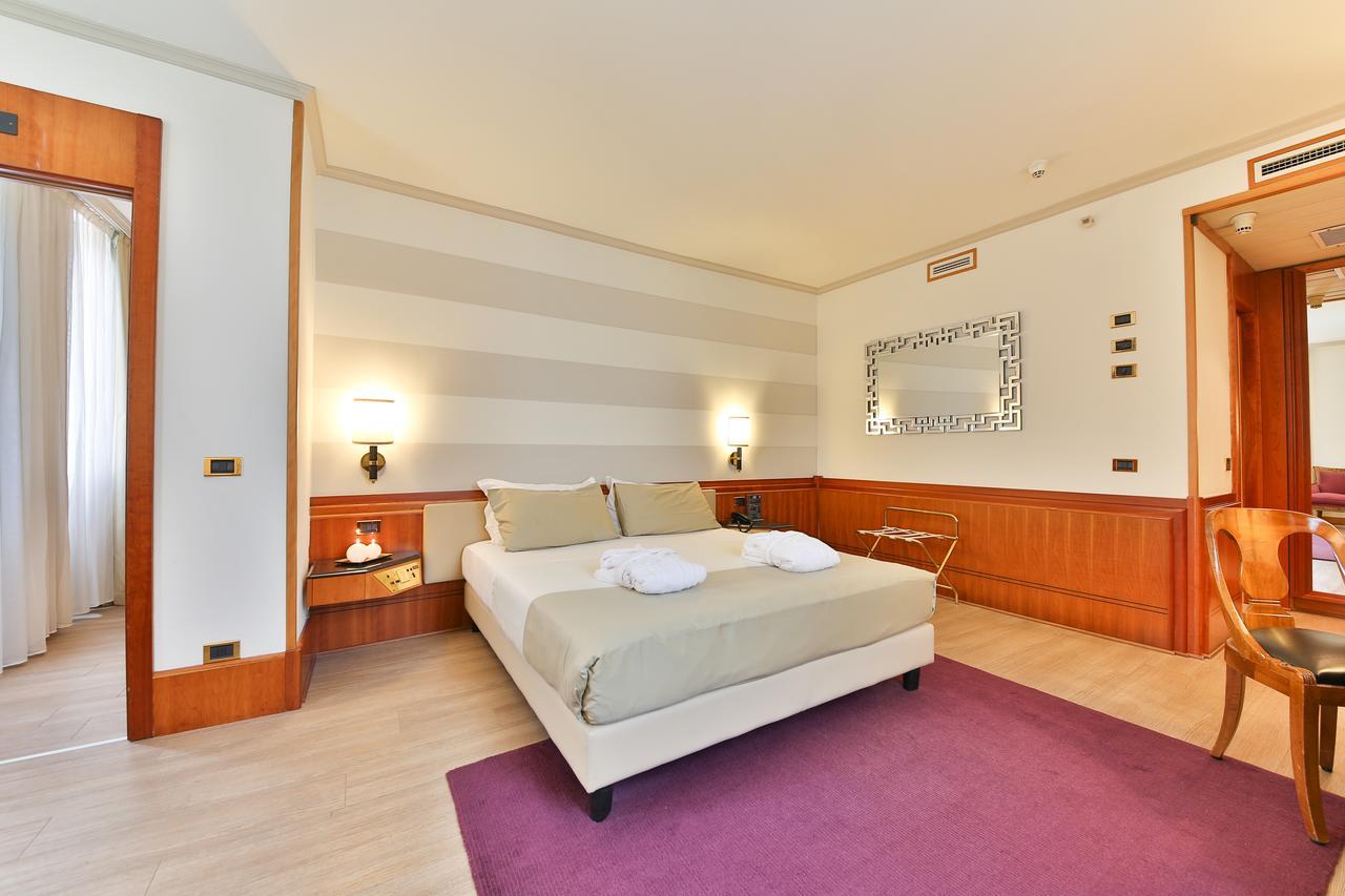 Hotel Leon D'Oro Verona Room photo